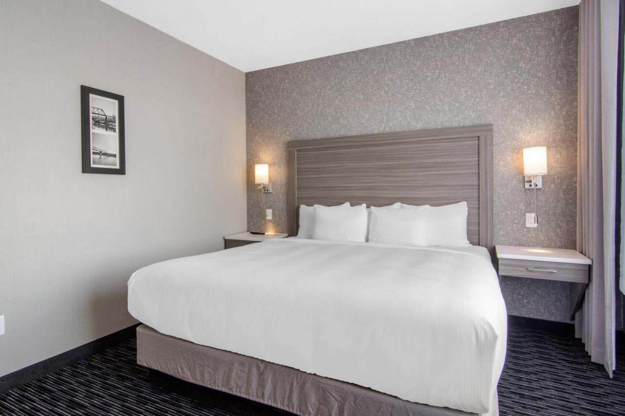 Comfort Inn & Suites North Battleford Extérieur photo