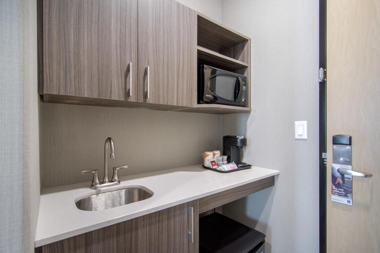 Comfort Inn & Suites North Battleford Extérieur photo