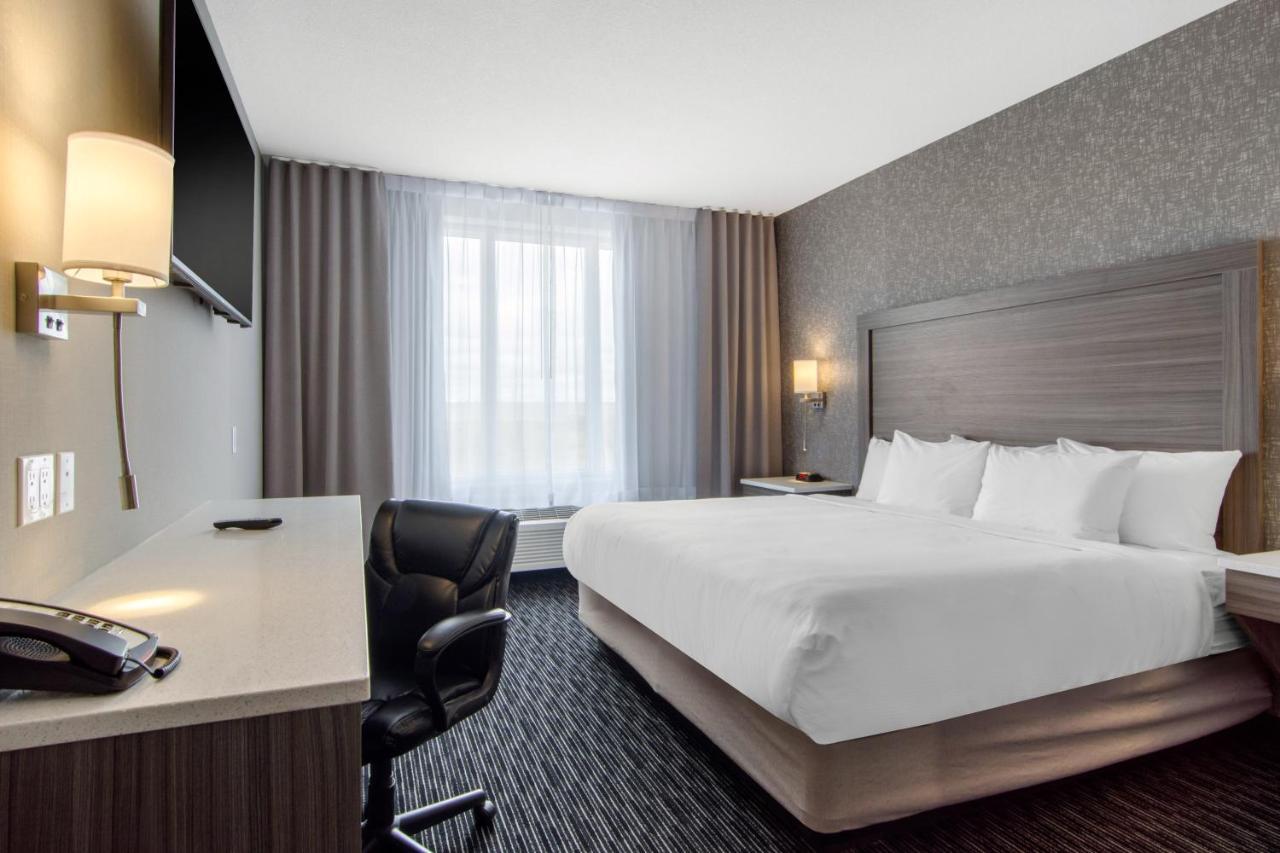 Comfort Inn & Suites North Battleford Extérieur photo