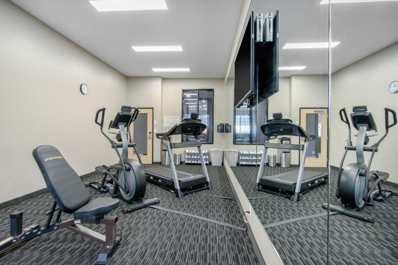 Comfort Inn & Suites North Battleford Extérieur photo